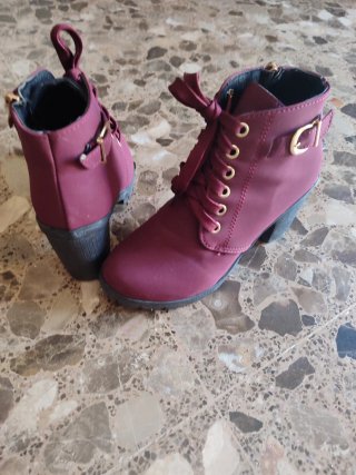 Botas burdeos talla 36