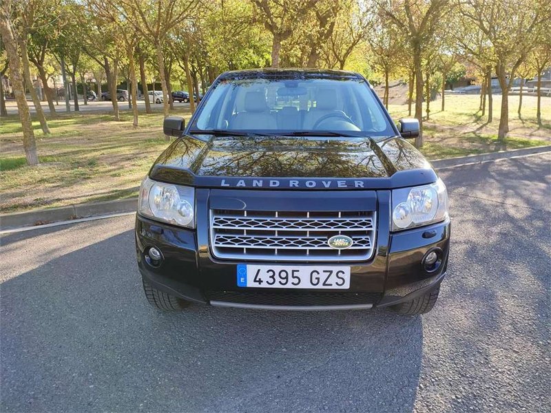 Land Rover Freelander 2010 - foto 1
