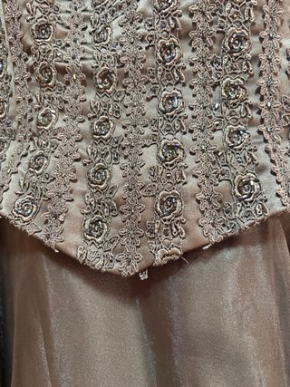 Vestido de fiesta Cabotine marrón y dorado