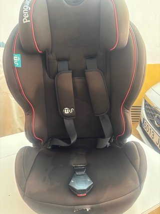 2 Seggiolini auto per auto. Nero e rosa