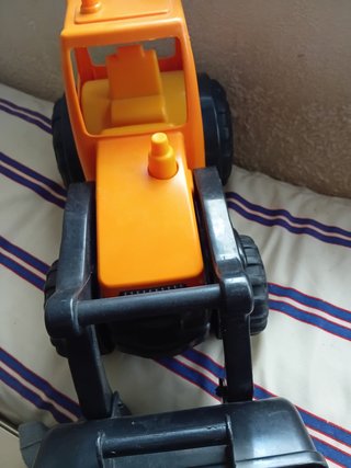 Excavadora de Juguete Naranja y Negra