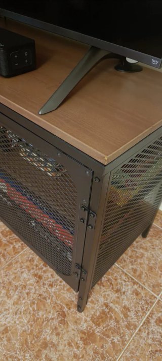 Mueble TV Fjalbo Ikea en metal negro
