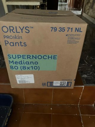 Caja de 80 pañales super noche Talla M.