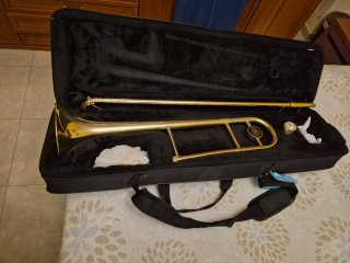Trombón de varas J. Michael