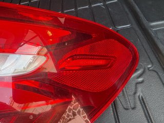 Piloto Mercedes GLC Trasero Derecho Original