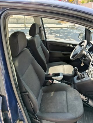 Opel Zafira 2011