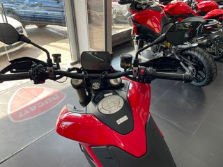 Ducati Hypermotard V2