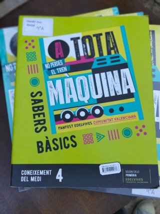 Libros 4º prim religión, inglés y coneixement medi