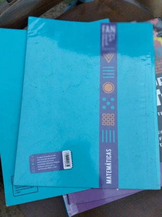 Libros 4º prim religión, inglés y coneixement medi