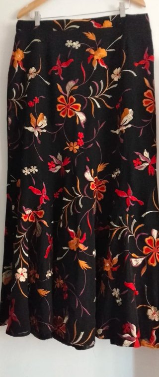 Traje de madrina rojo