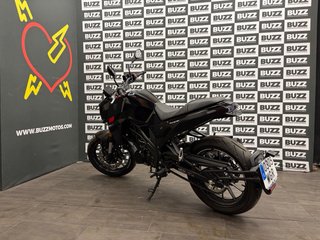 Peugeot PM01 (125cc de combustión)