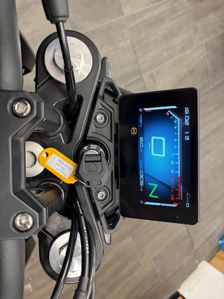 Peugeot PM01 (125cc de combustión)