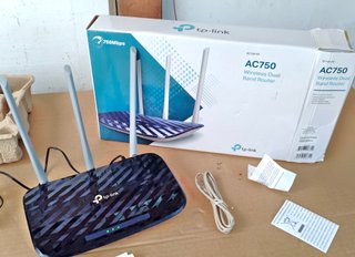 Router Wi-Fi TP-Link EC120-F5 AC750 Dual Band mode