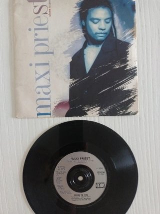 DISCOS SINGLES REGGAE