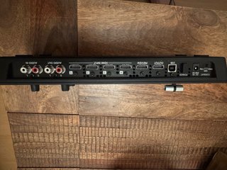 Roland V-1HD Mixer Video
