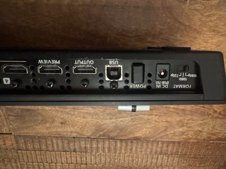 Roland V-1HD Mixer Video