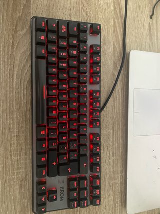 Teclado Gaming KROM