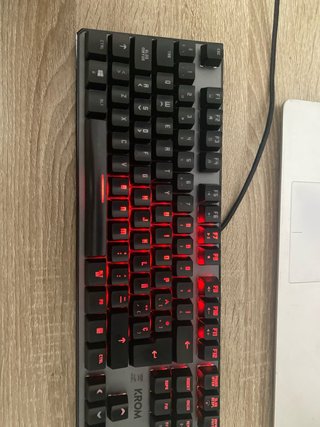Teclado Gaming KROM