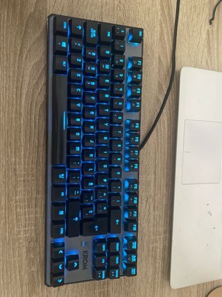 Teclado Gaming KROM