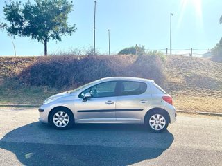 Peugeot 207 2010