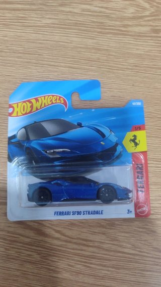 Hot Wheels Ferrari SF90 Stradale Azul