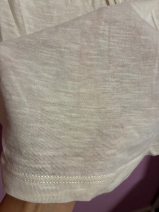 Camiseta H&M beige con abalorios