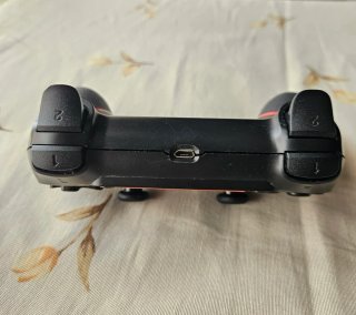 Mando Compatible PS4 Negro con Detalles Rojos