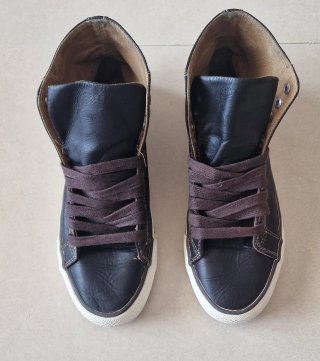 Zapatillas altas OFTEN negras y marrones