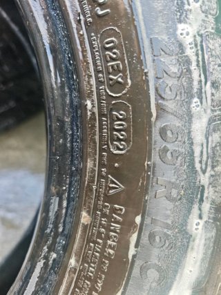 2 Neumáticos de carga Michelin