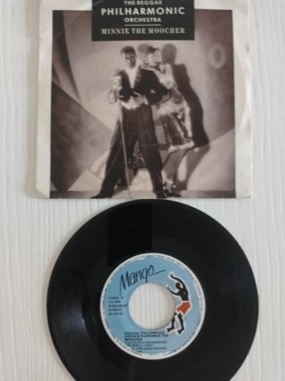 SINGLES DISCOS REGGAE