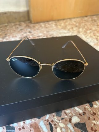 Gafas de Sol Ray-Ban Doradas y Negras