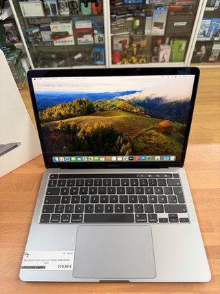 MacBook Pro 13” 2020 i5 8GB 256GB SSD