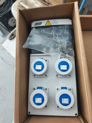 Caja de enchufes industriales TDE