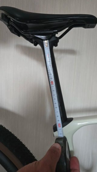 Bicicleta gravel Cube Nuroad C62 carbono