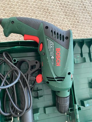 Taladro BOSCH PSB 50 con maletín y accesorios