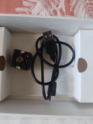 Mini Cámara Espía Vigilancia + Cable USB