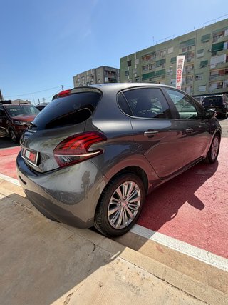 Peugeot 208 2019