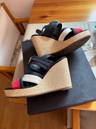 Sandalias Tommy Hilfiger cuña negras