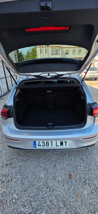 Volkswagen Golf 2022