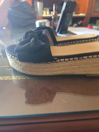 Chanclas negras con lazo talla 37