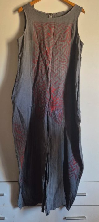 Mono largo pintado a mano