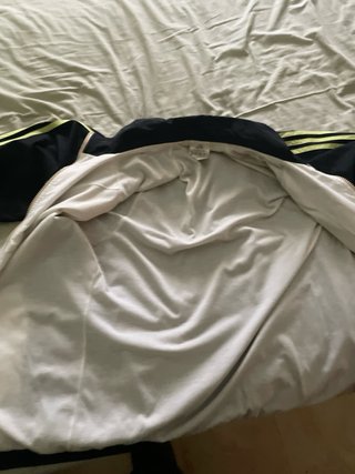 Sudadera Adidas 90s Negra Blanca y verde florescen