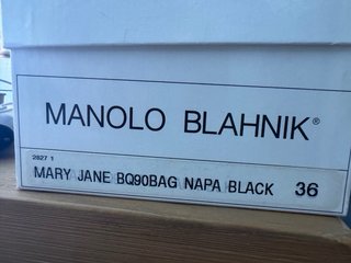 Manolo Blahnik Zapatos Tacón Negro Mujer