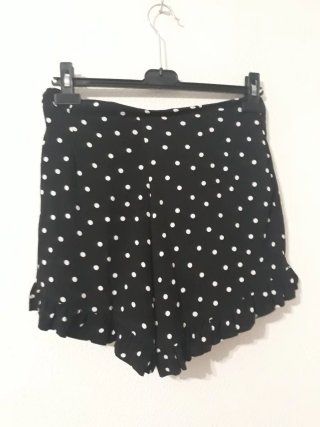 Falda pantalón corto lunares