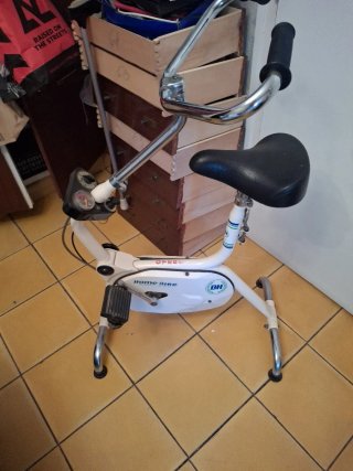 Bicicleta Estática BH Home Bike