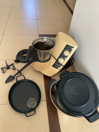 Thermomix Beige con Accesorios