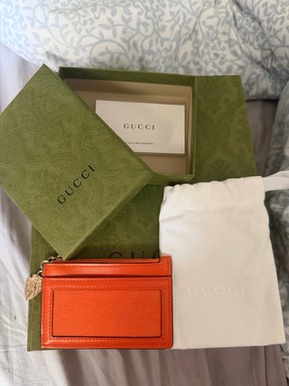 Cartera Gucci Naranja con Cremallera y Tarjetero