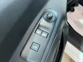 PEUGEOT Partner Pro Standard 600kg BlueHDi