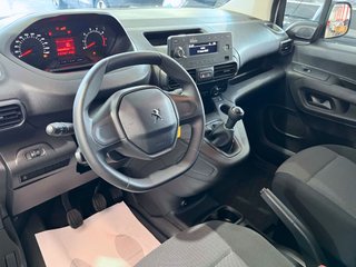 PEUGEOT Partner Pro Standard 600kg BlueHDi