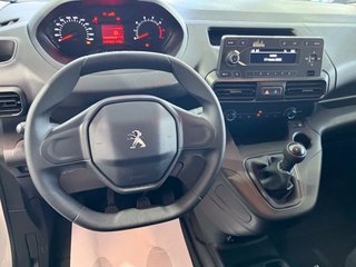PEUGEOT Partner Pro Standard 600kg BlueHDi